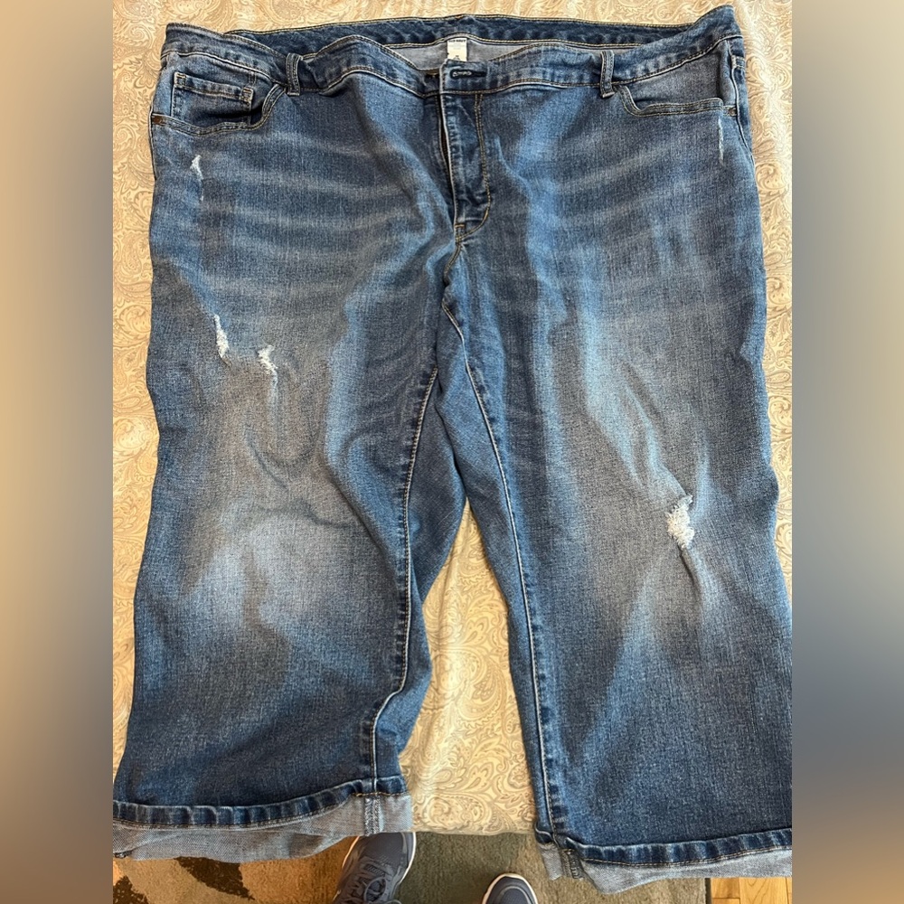 Old navy capri jean pants
